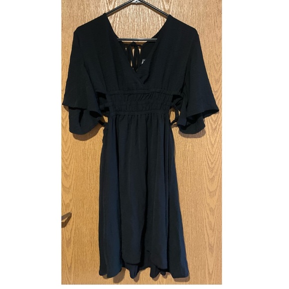 NWOT SURPLUS V NECK CUT OUT WAIST BUTTERFLY SLEEVES DRESS! NEVER WORN! - Picture 7 of 8